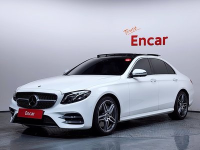 MERCEDES-BENZ E-CLASS - 1