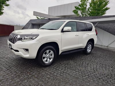 TOYOTA LAND CRUISER PRADO - 2
