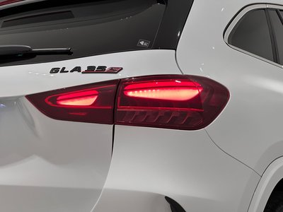 MERCEDES-BENZ GLA AMG - 8