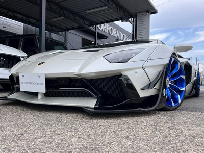 LAMBORGHINI AVENTADOR ROADSTER - 9