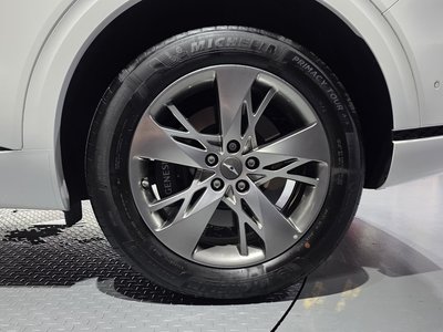 2023 Genesis GV70 photo 8