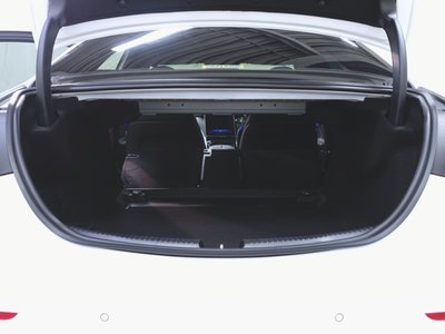 صورة مصغرة 29 لـ 2025 Mercedes-BENZ C-CLASS