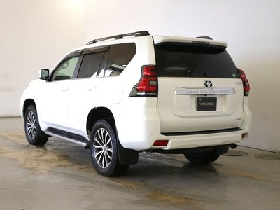 TOYOTA LAND CRUISER PRADO - 4