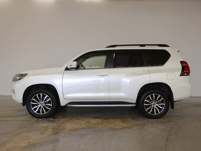 TOYOTA LAND CRUISER PRADO - 5