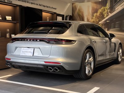 صورة 4 لـ 2023 Porsche PANAMERA