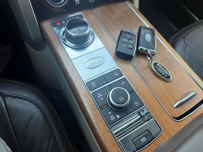 2018 LAND Rover RANGE ROVER photo 9