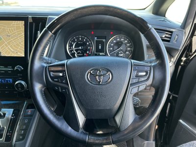 TOYOTA ALPHARD - 9