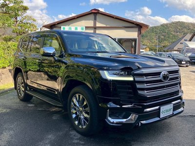 TOYOTA LAND CRUISER 300 - 3