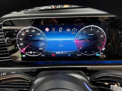 MERCEDES-BENZ GLS - 7