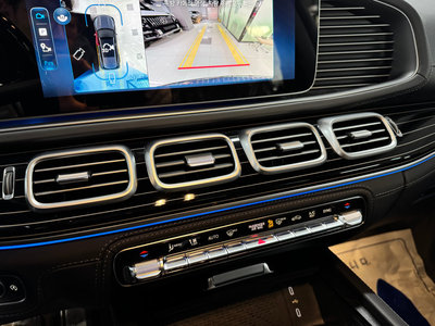 MERCEDES-BENZ GLS - 10