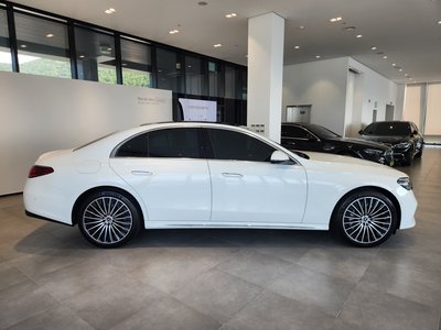 2025 Mercedes-BENZ E-CLASS — фото 9