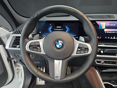 2024 BMW X6 thumbnail 11