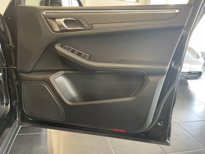 صورة مصغرة 26 لـ 2020 Porsche MACAN
