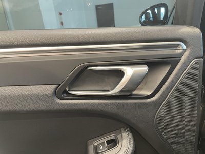 صورة مصغرة 42 لـ 2020 Porsche MACAN