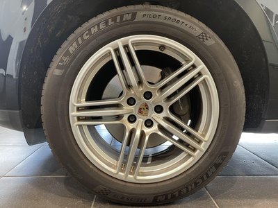صورة مصغرة 21 لـ 2020 Porsche MACAN