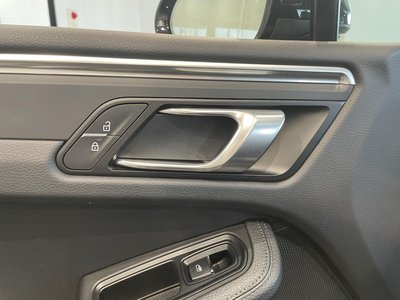 صورة مصغرة 35 لـ 2020 Porsche MACAN