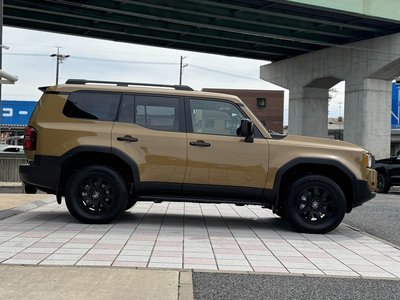 TOYOTA LAND CRUISER 250 - 7