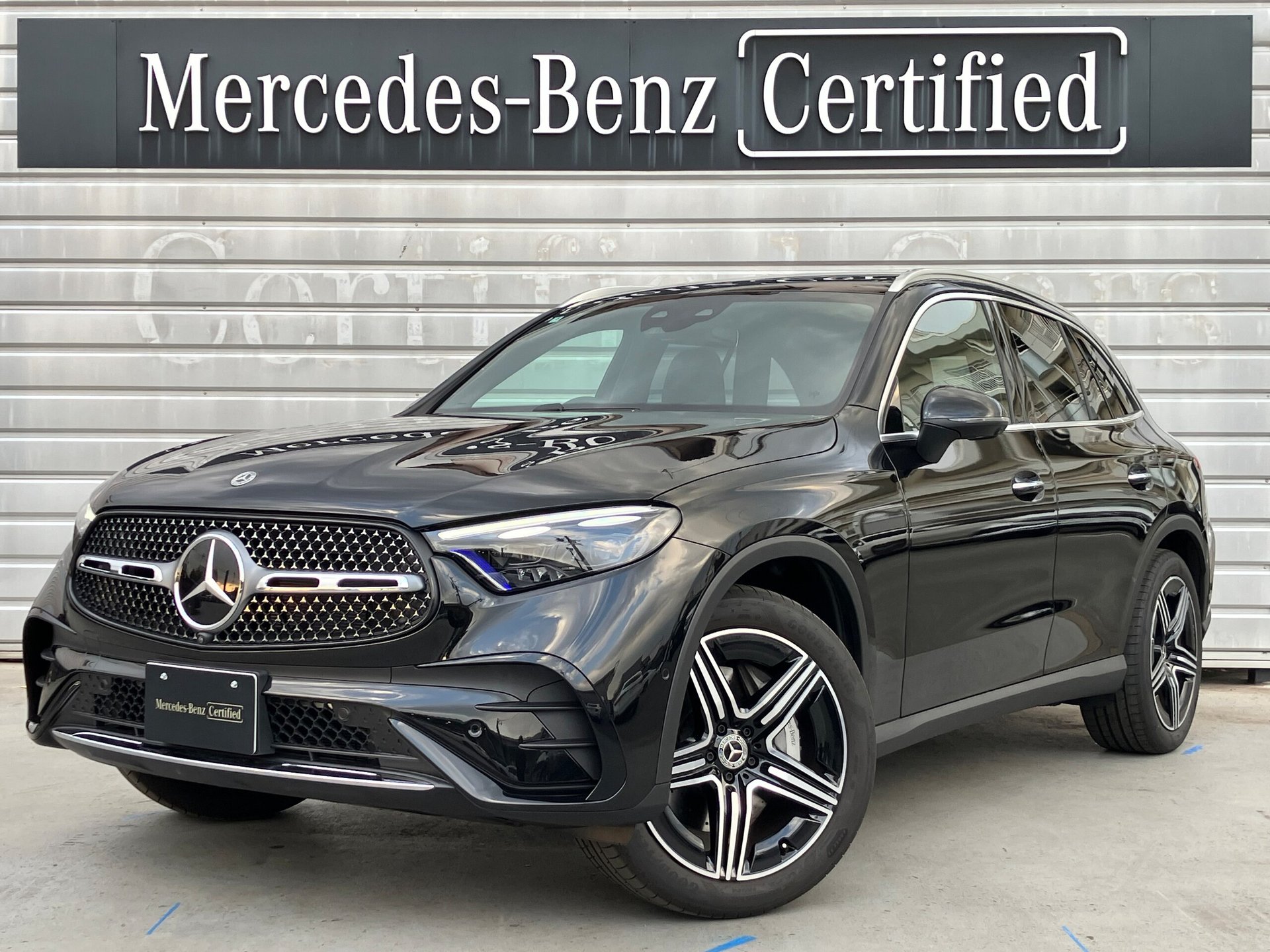 MERCEDES-BENZ GLC - View 1