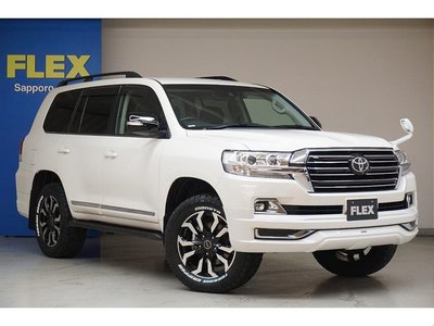 صورة 8 لـ 2019 Toyota LAND CRUISER 200