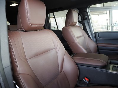 TOYOTA LAND CRUISER 250 - 10