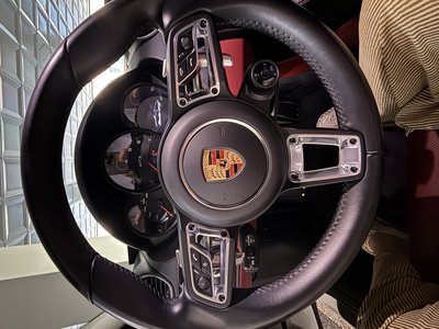 صورة 8 لـ 2018 Porsche 718