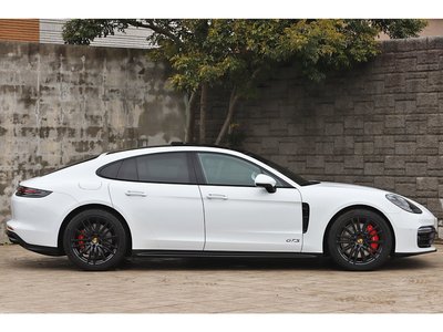 PORSCHE PANAMERA - 6