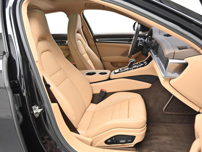 PORSCHE PANAMERA - 10