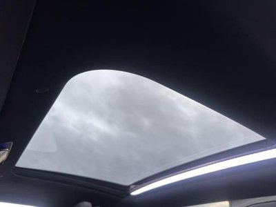 MERCEDES-BENZ EQE - 7