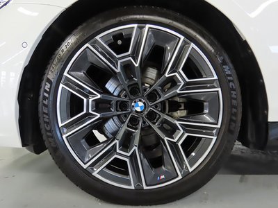 2025 BMW 5 SERIES TOURING — миниатюра 24