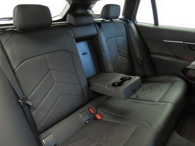 2025 BMW 5 SERIES TOURING — миниатюра 18