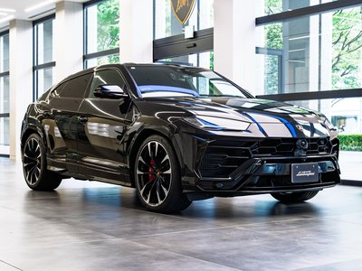 LAMBORGHINI URUS - 2