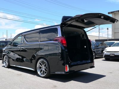 2023 TOYOTA ALPHARD photo 5