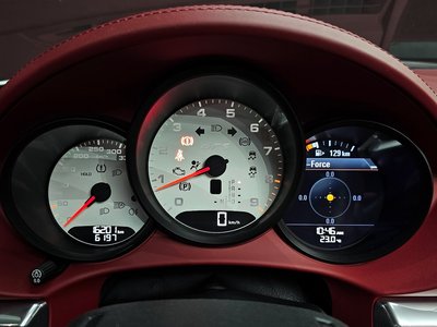 2022 Porsche 718 photo 8
