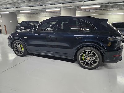 PORSCHE CAYENNE - 4