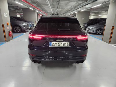 PORSCHE CAYENNE - 3
