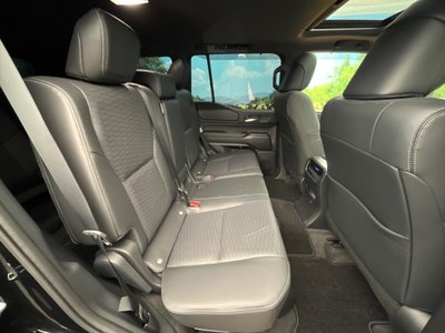 TOYOTA LAND CRUISER 250 - 8