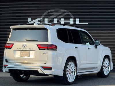 TOYOTA LAND CRUISER 300 - 2