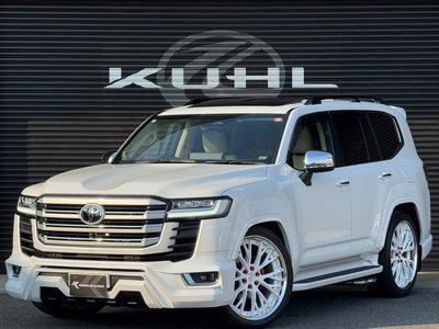TOYOTA LAND CRUISER 300 - 1