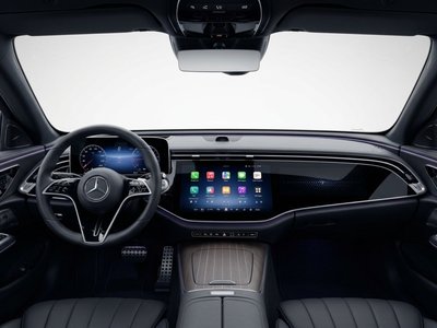 2025 Mercedes-BENZ E-CLASS 照片 4