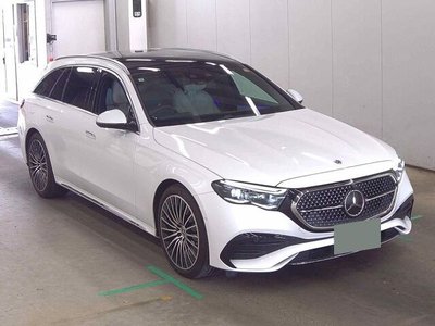 MERCEDES-BENZ E-CLASS - 1