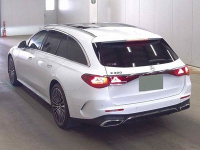 MERCEDES-BENZ E-CLASS - 2