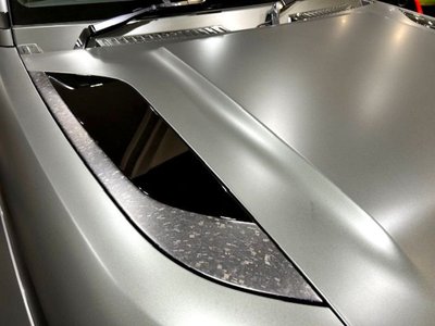 LAND ROVER DEFENDER - 10