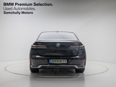 BMW 7 SERIES - 2