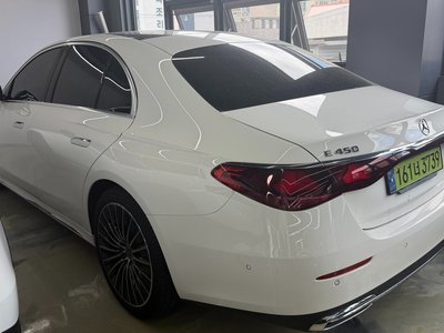 2024 Mercedes-BENZ E-CLASS photo 5