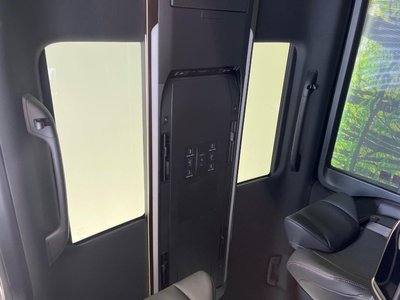 TOYOTA ALPHARD - 3