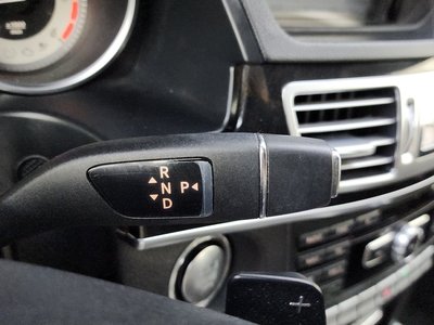 صورة 9 لـ 2015 Mercedes-BENZ E-CLASS