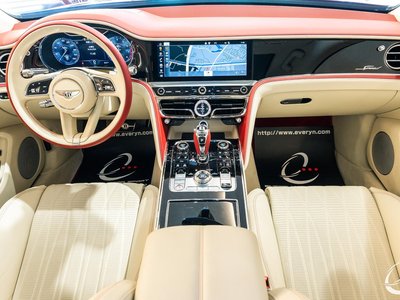 2024 Bentley FLYING SPUR — фото 5