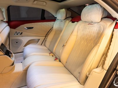 2024 Bentley FLYING SPUR 缩略图 23