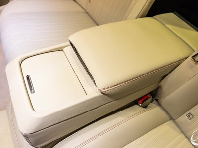2024 Bentley FLYING SPUR 缩略图 77