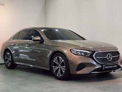 MERCEDES-BENZ E-CLASS - 1